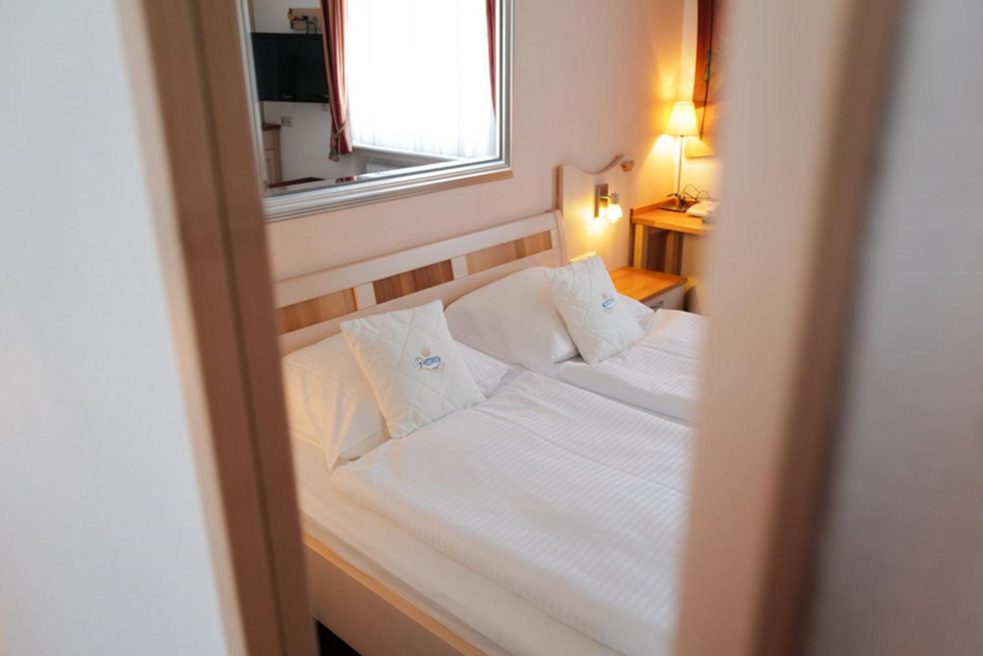 Hotel Trapp Rüdesheim nad Renem Pokój zdjęcie